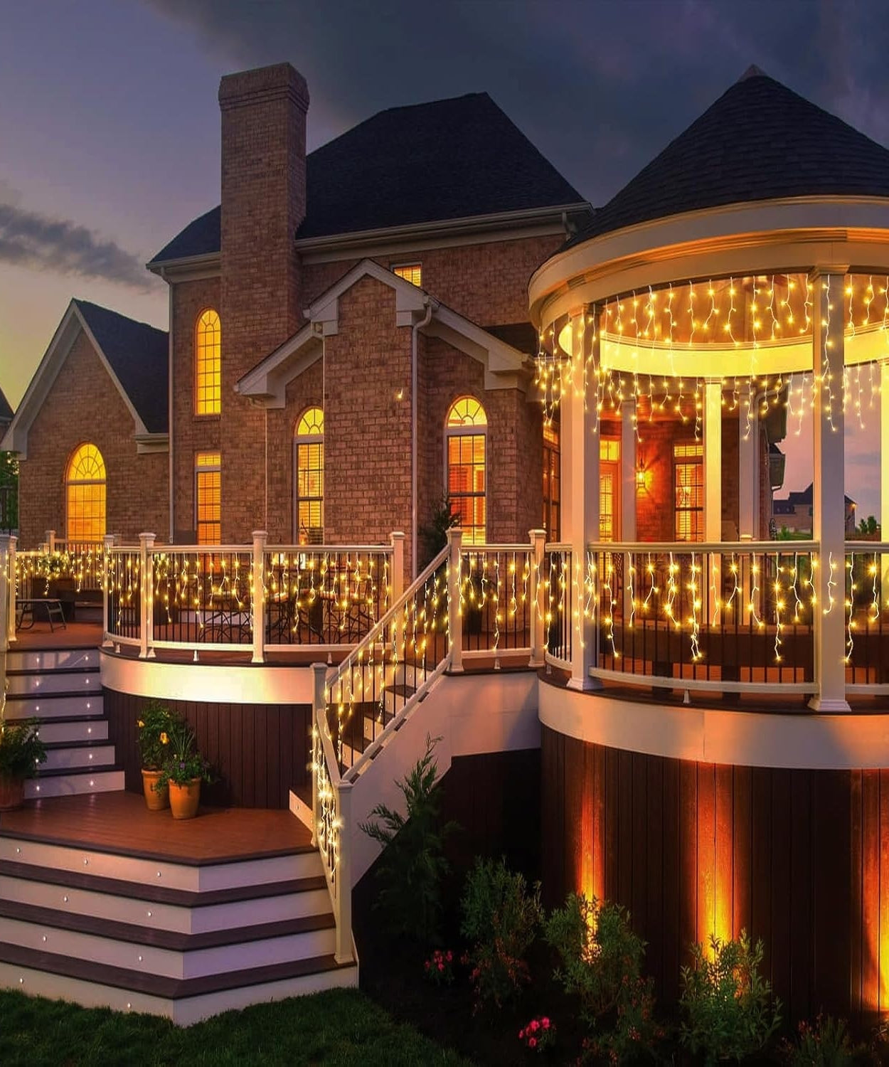 Instalatie Turturi Joyful Box, 12 Metri, 300 LED-uri, Galben, Interconectabila, 8 jocuri de lumini, Interior-Exterior, Waterproof