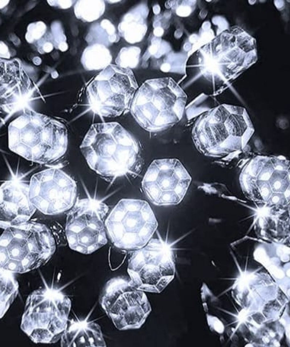 Instalatie LED DIAMANT Joyful Box, 9 Metri, 100 LED-uri, Alb rece, Interconectabila, 8 jocuri de lumini, Interior-Exterior
